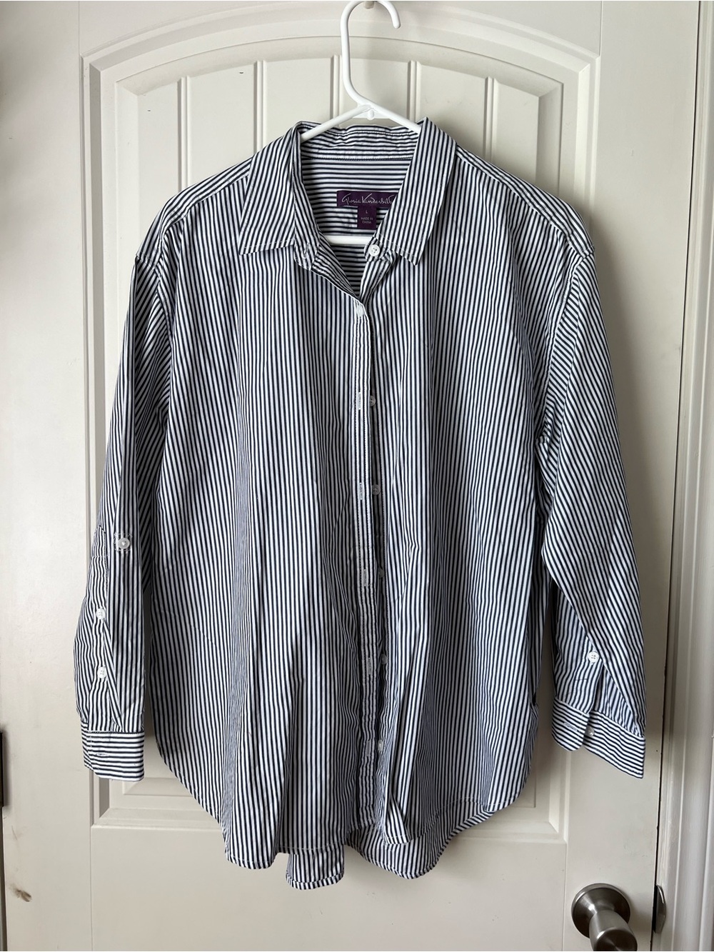 Gloria Vanderbilt Blue and White Vertical Stripe Dress Shirt